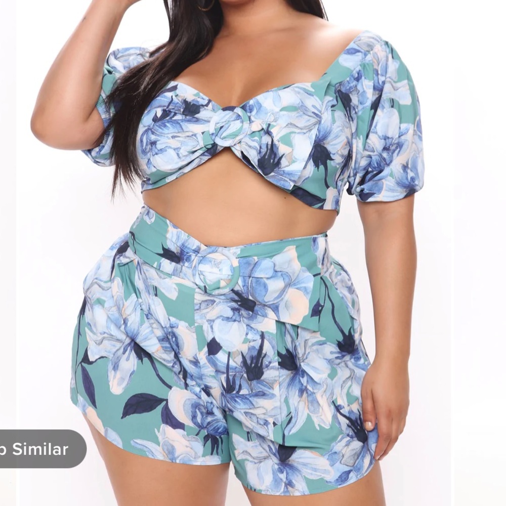 Plus size floral short set never worn